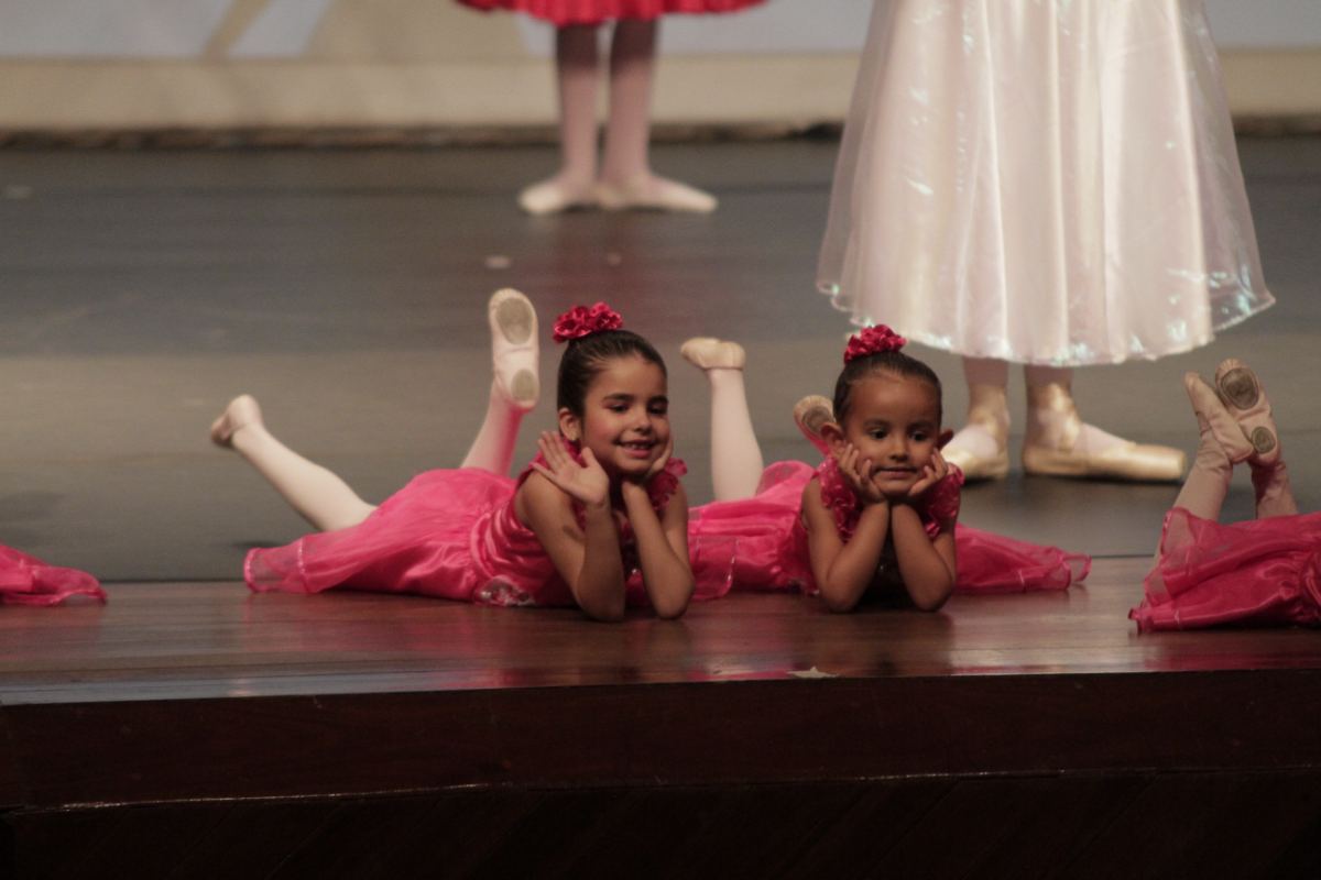 O Pequeno Príncipe nos Quatro Reinos - Espetáculo Escola de Dança Carol Aleixo Londrina