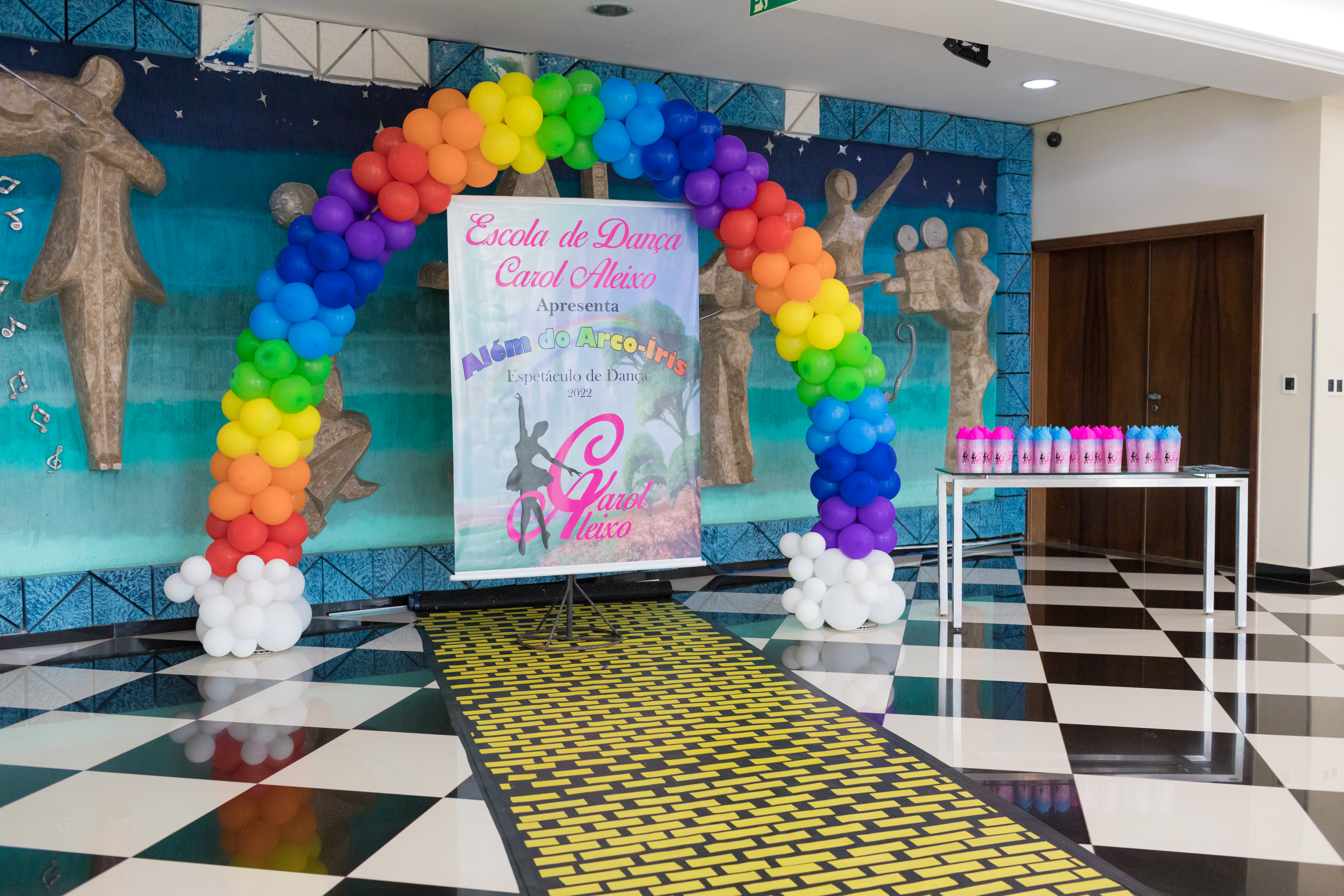 Além do Arco Íris - Espetáculo 2022 - Espetáculo Escola de Dança Carol Aleixo Londrina
